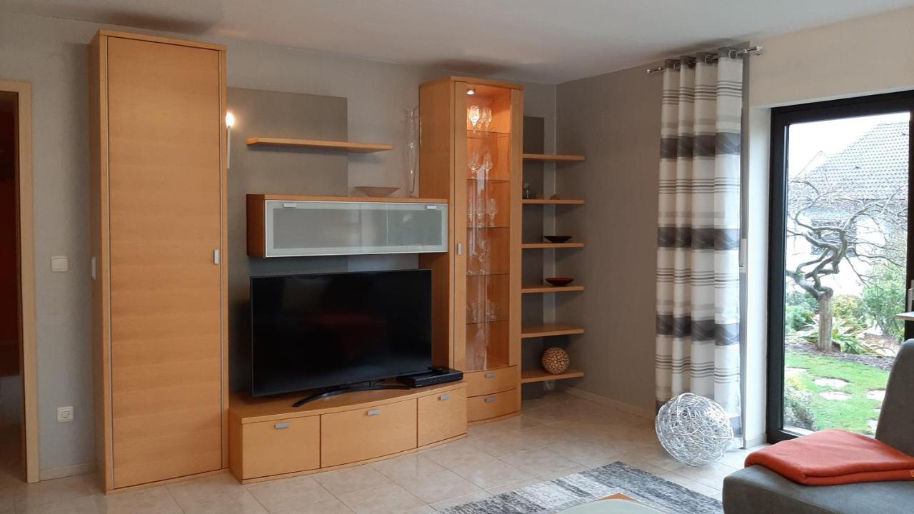 Ferienwohnung Mit Japangarten Karlstadt Bagian luar foto